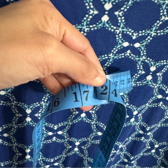 Croft & Barrow Navy Geometric Short Sleeve Tee Size Small - Picture 6 of 6